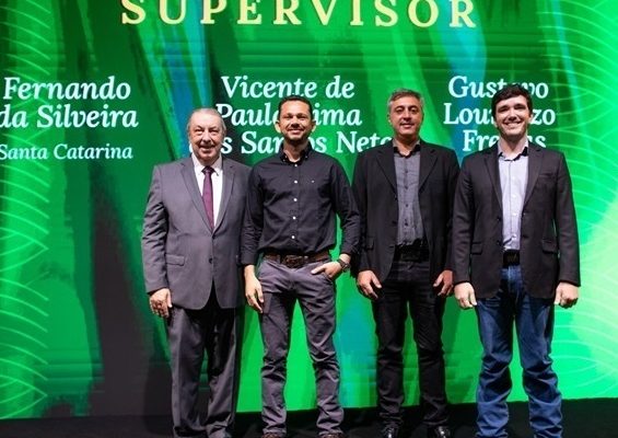 Supervisor de ATeG do Senar Goiás ganha prêmio de destaque nacional